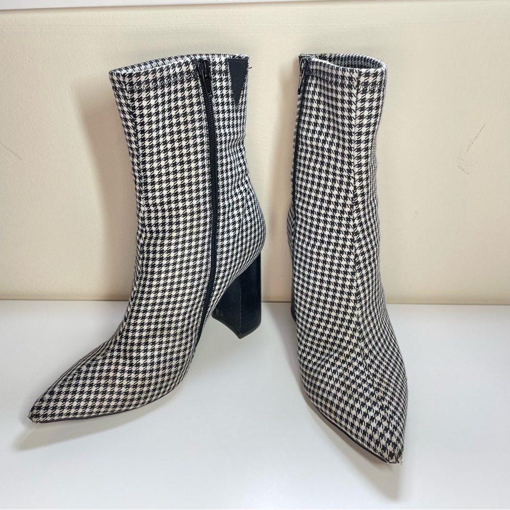 Jeffrey Campbell Womens Siren-3 Pointed Toe Bootie Sz 8 Hounds Tooth Black White